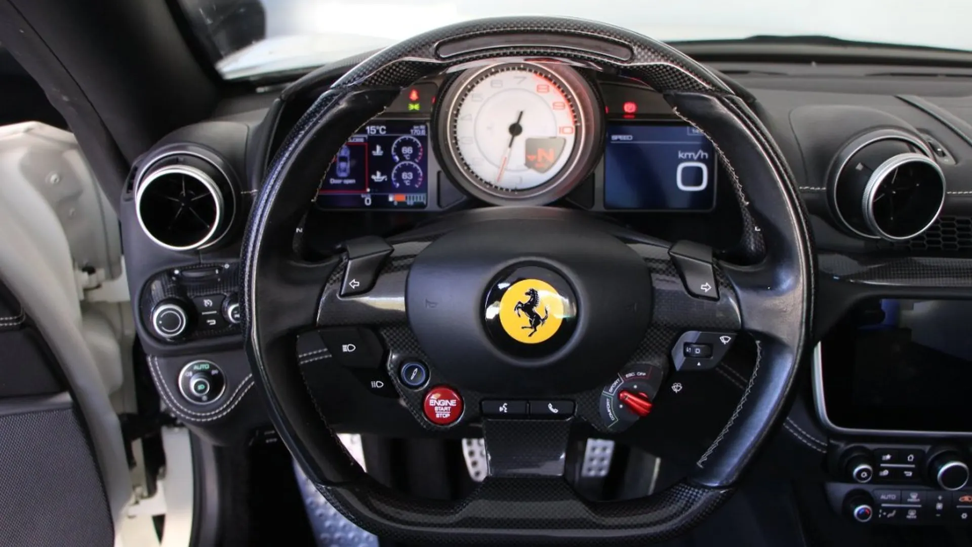 Ferrari Portofino — photo 17