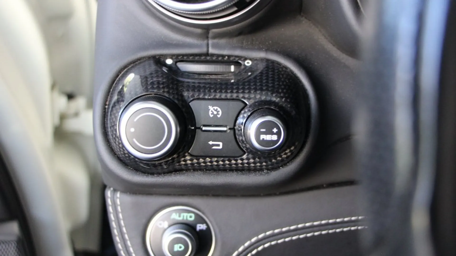 Ferrari Portofino — photo 30