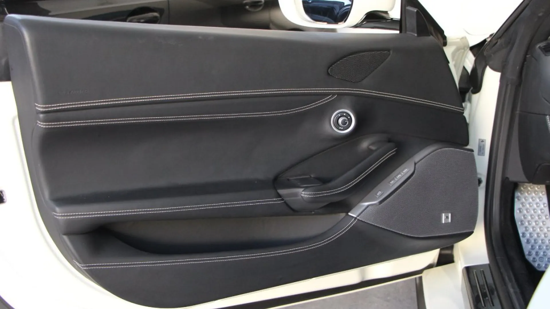 Ferrari Portofino — photo 15