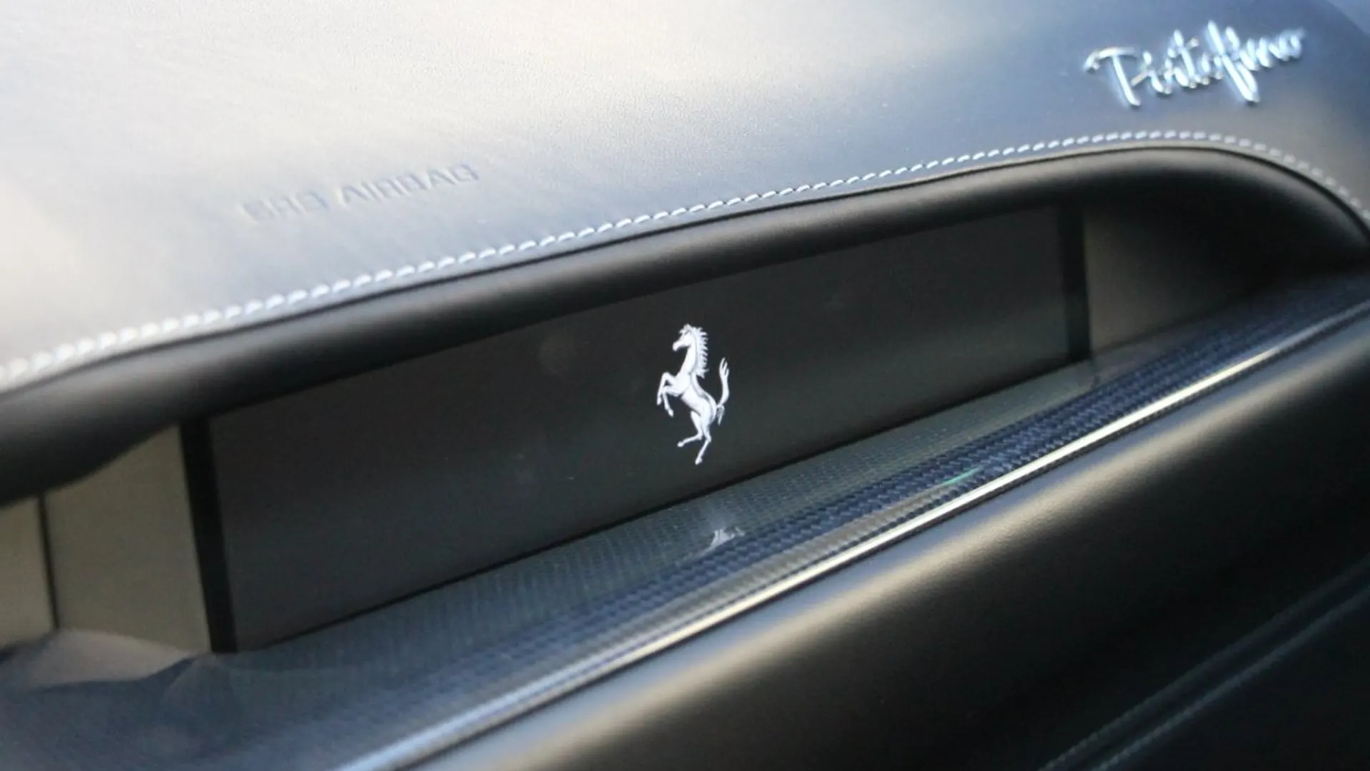 Ferrari Portofino — photo 43