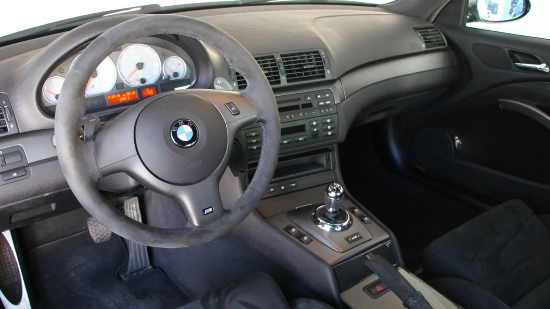 BMW M3 — photo 13