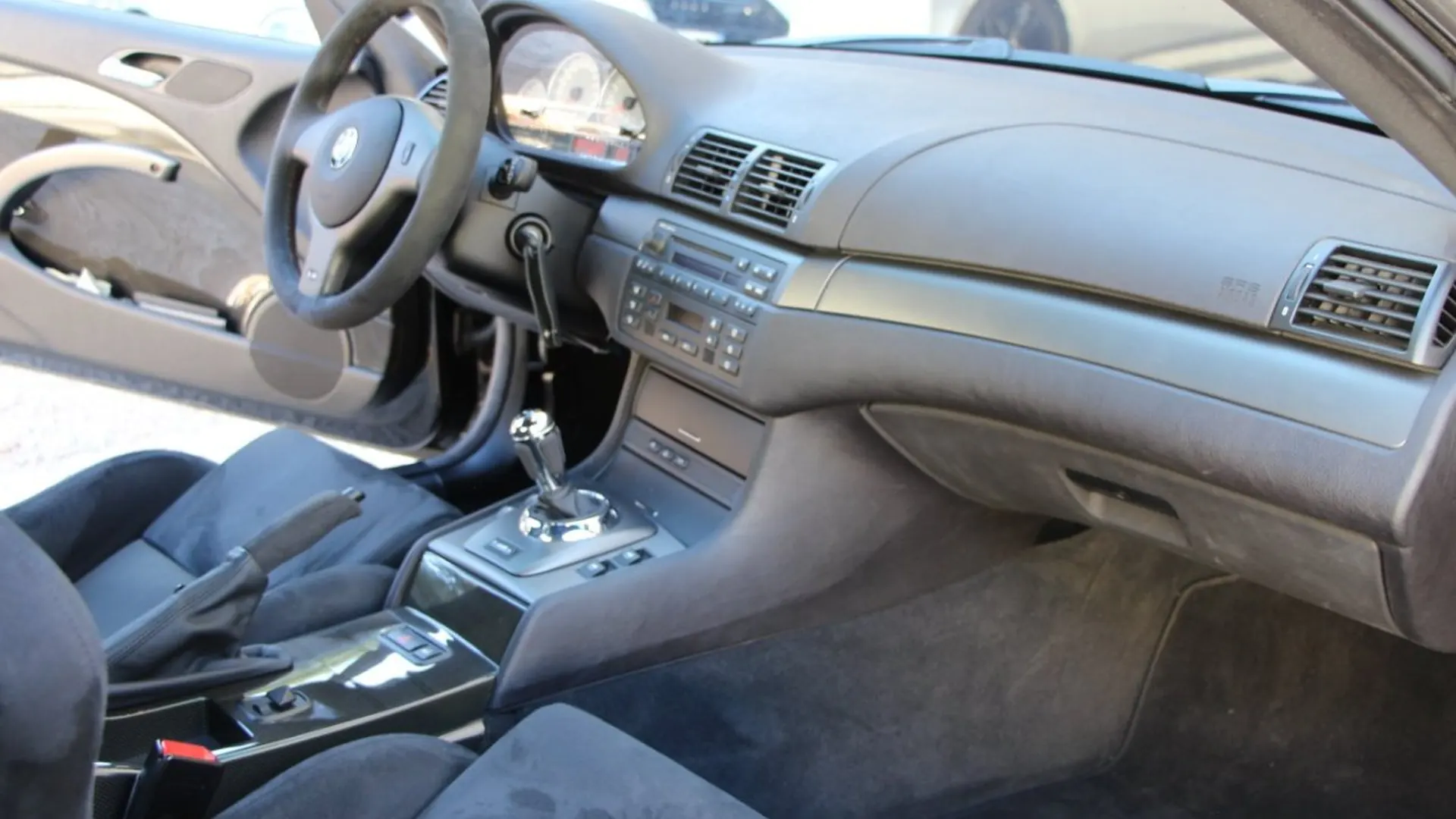 BMW M3 — photo 23