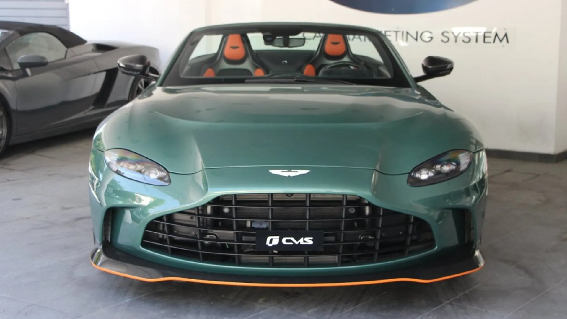 Aston Martin V12 — photo 2