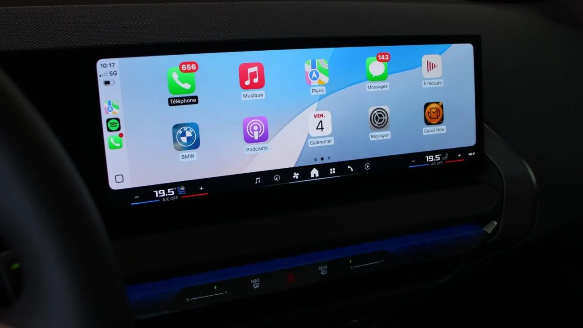 BMW X3 — photo 28