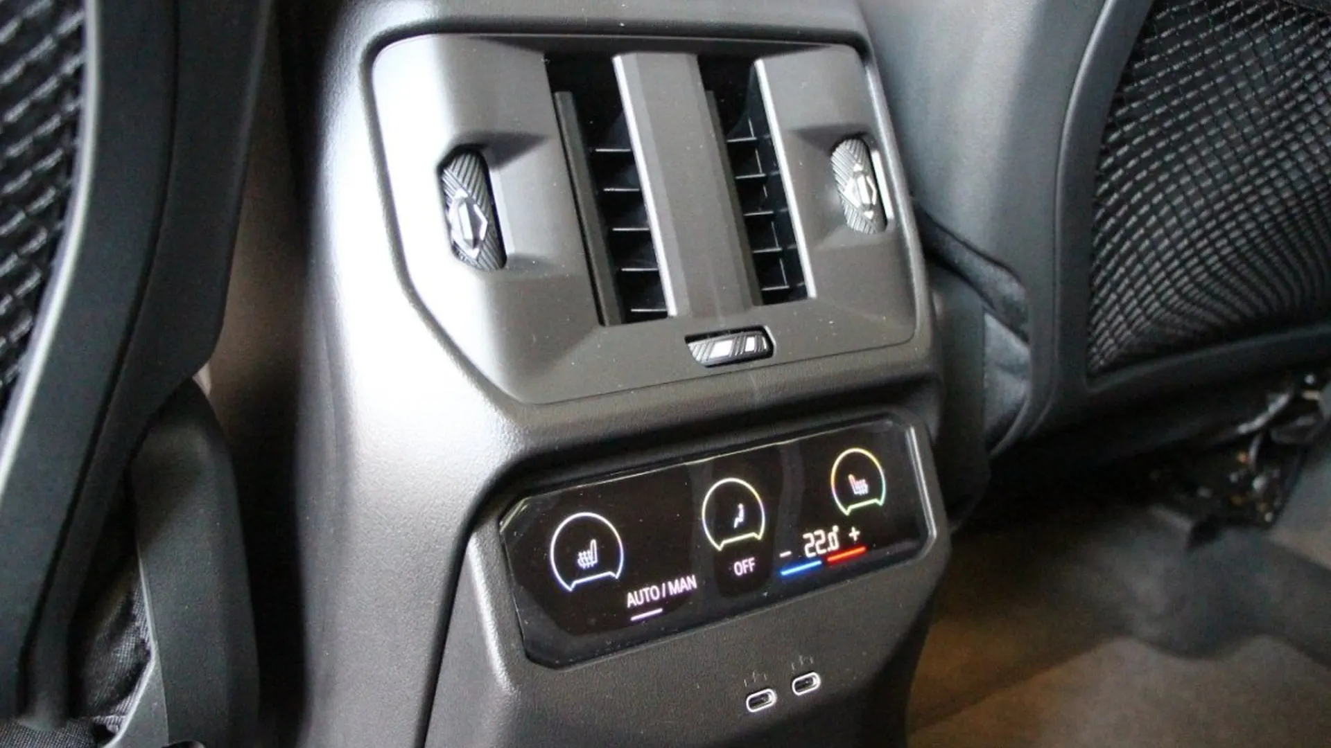 BMW X3 — photo 21