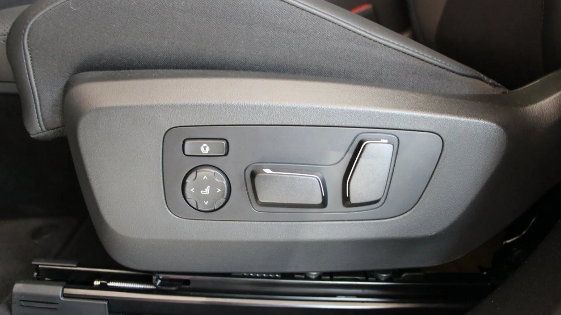 BMW X3 — photo 12
