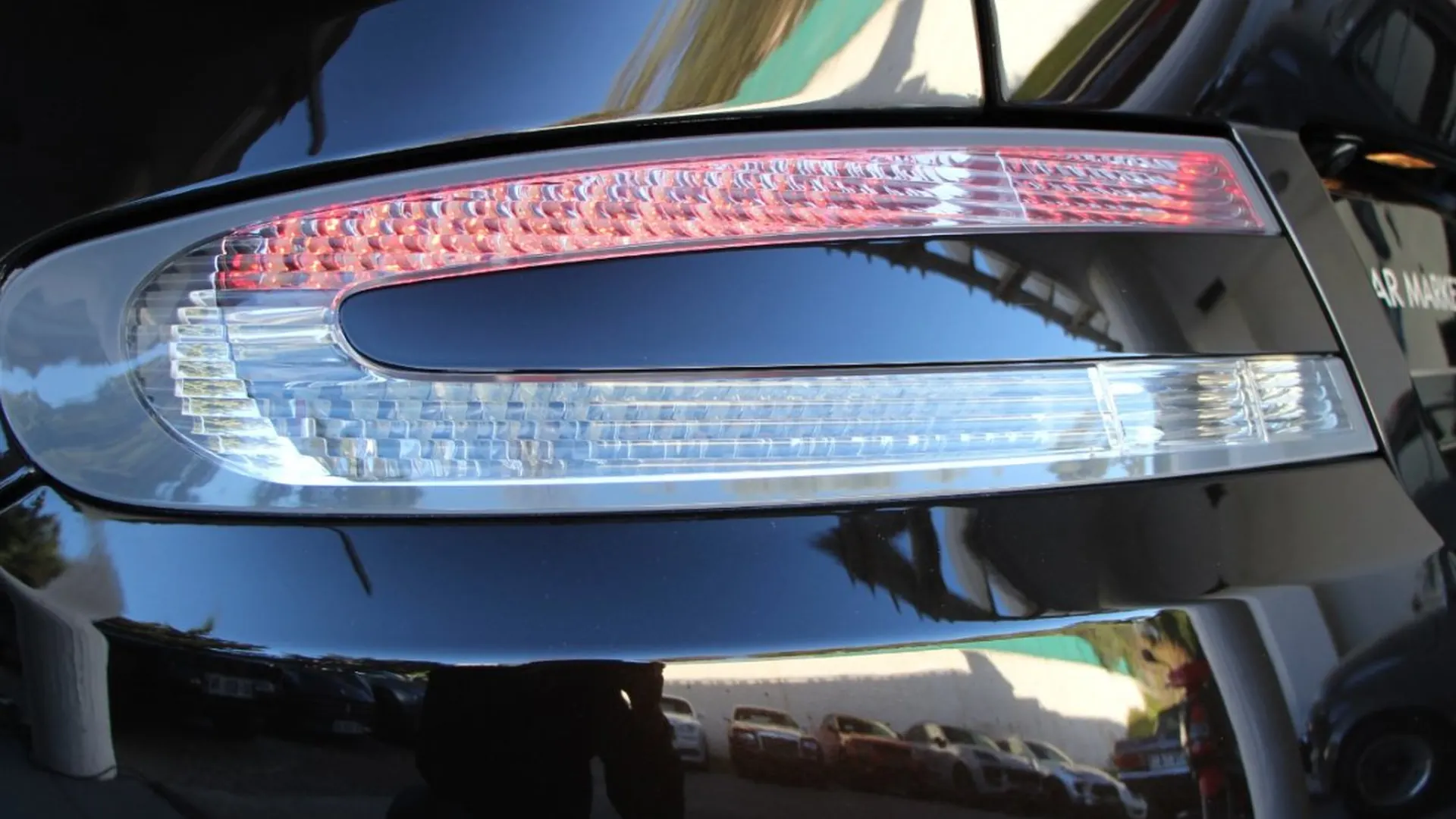 Aston Martin DB9 — photo 13