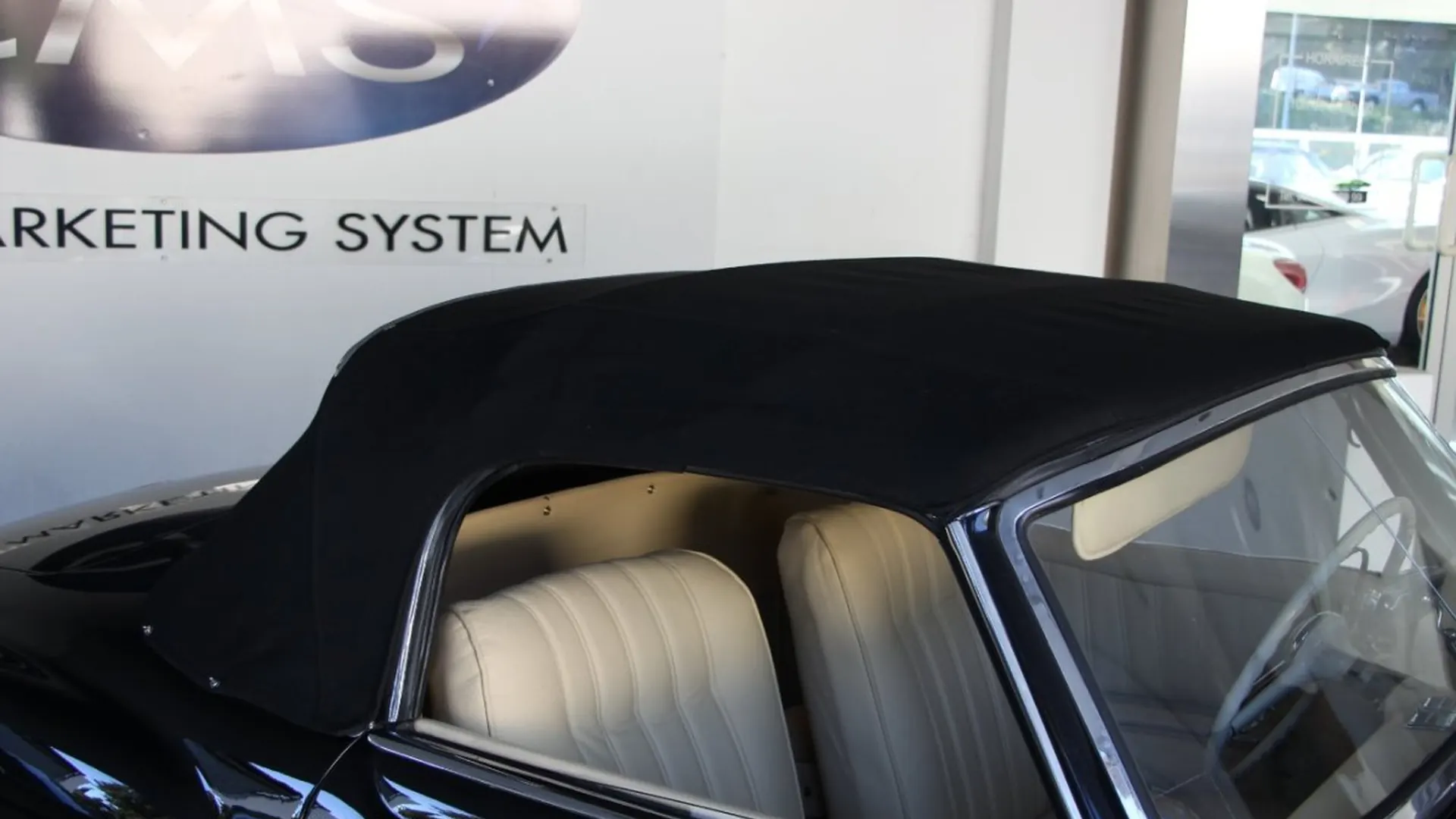 Mercedes 190 — photo 29