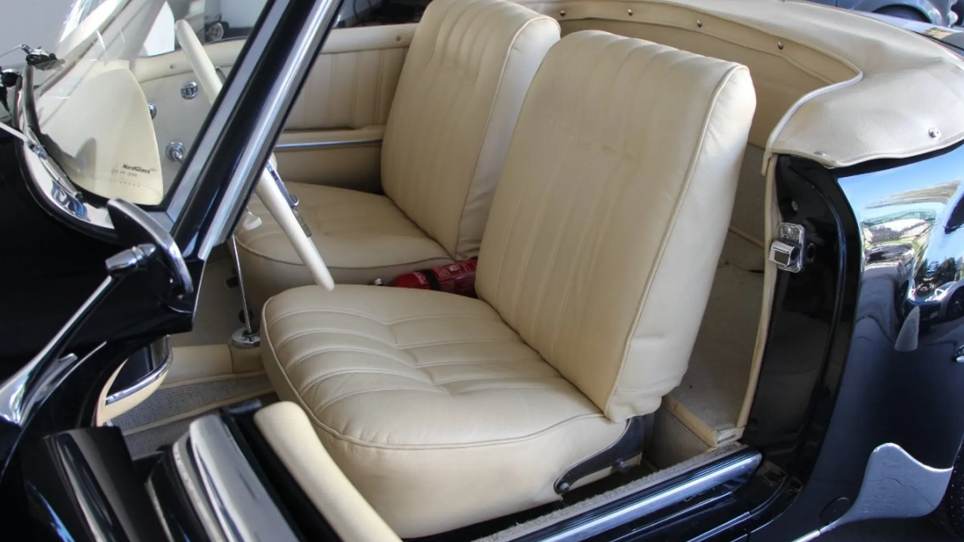 Mercedes 190 — photo 7
