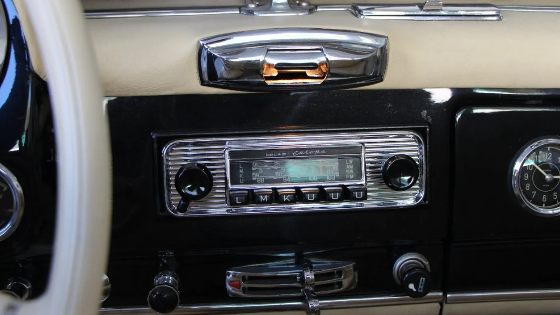 Mercedes 190 — photo 11