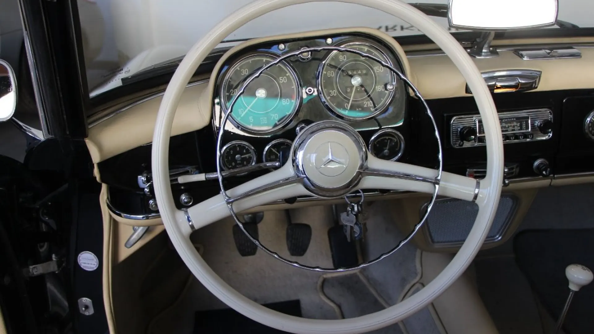 Mercedes 190 — photo 10