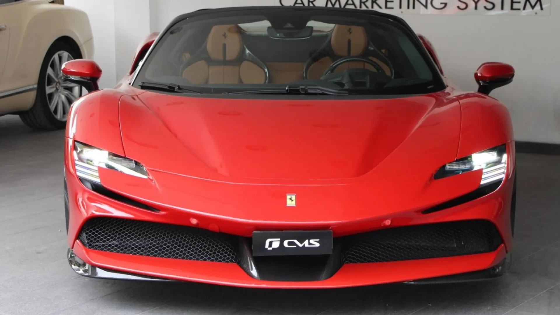 Ferrari SF90 — photo 2