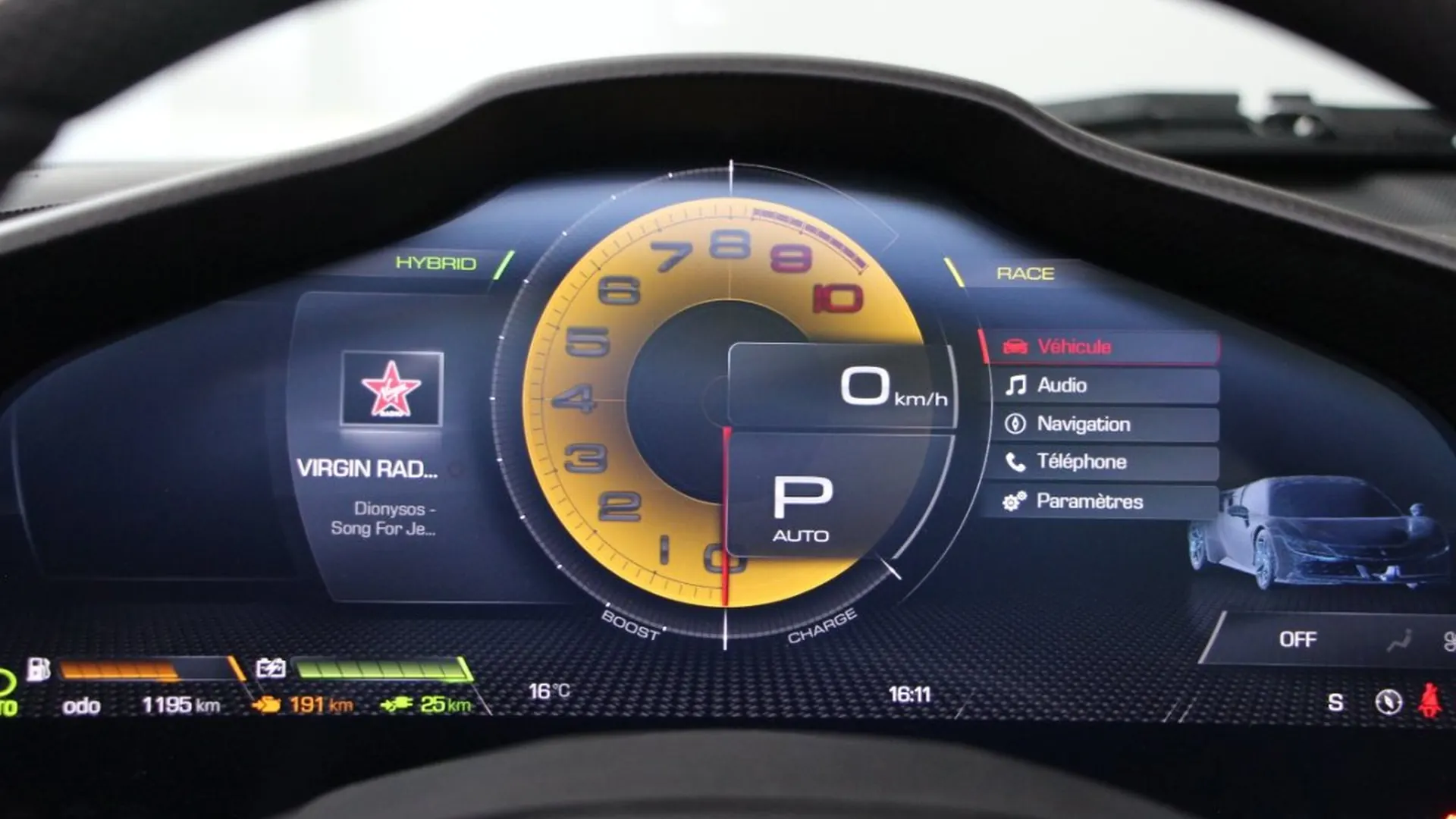 Ferrari SF90 — photo 17