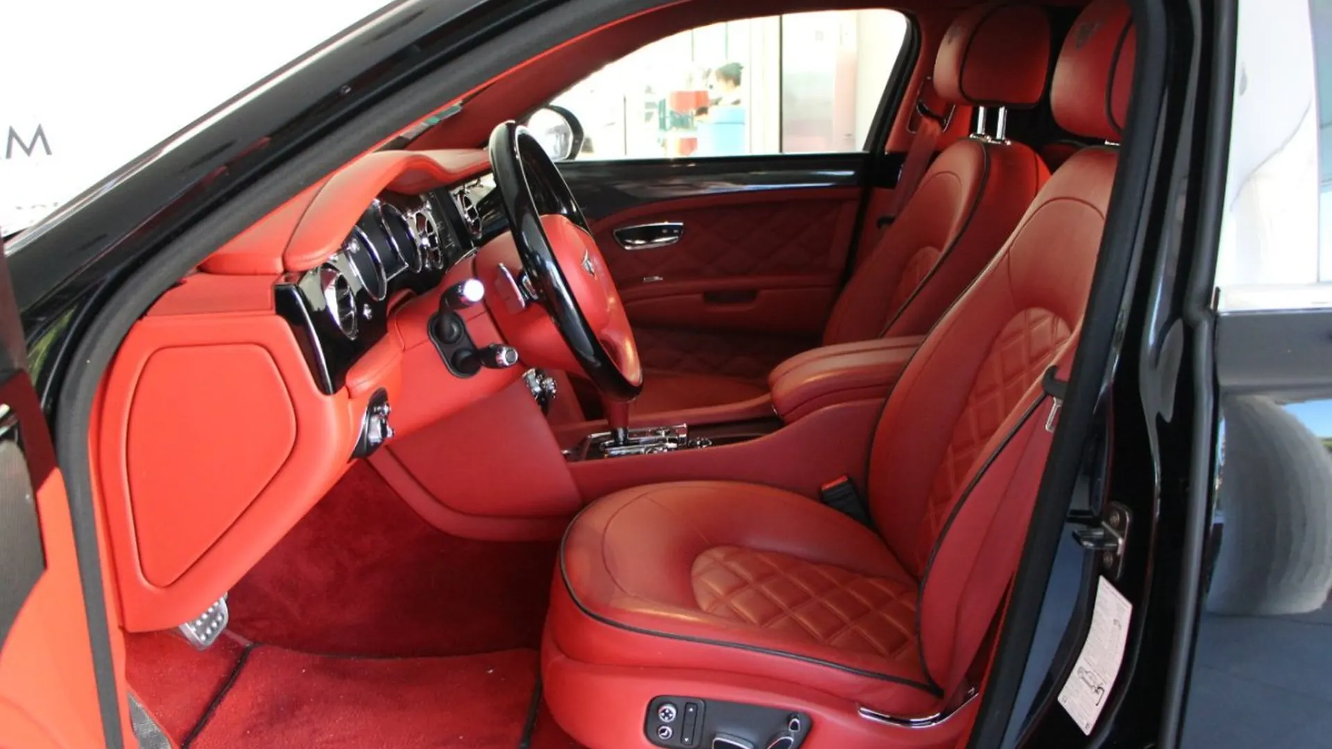 Bentley Mulsanne — photo 7