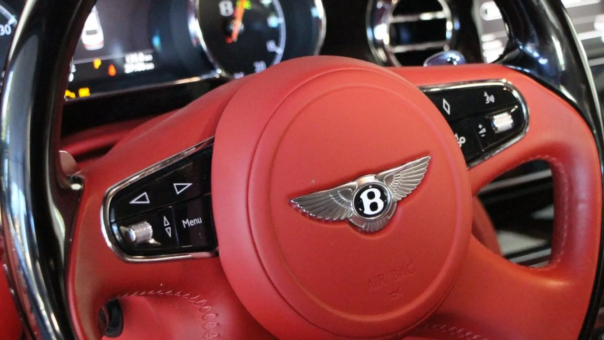 Bentley Mulsanne — photo 25