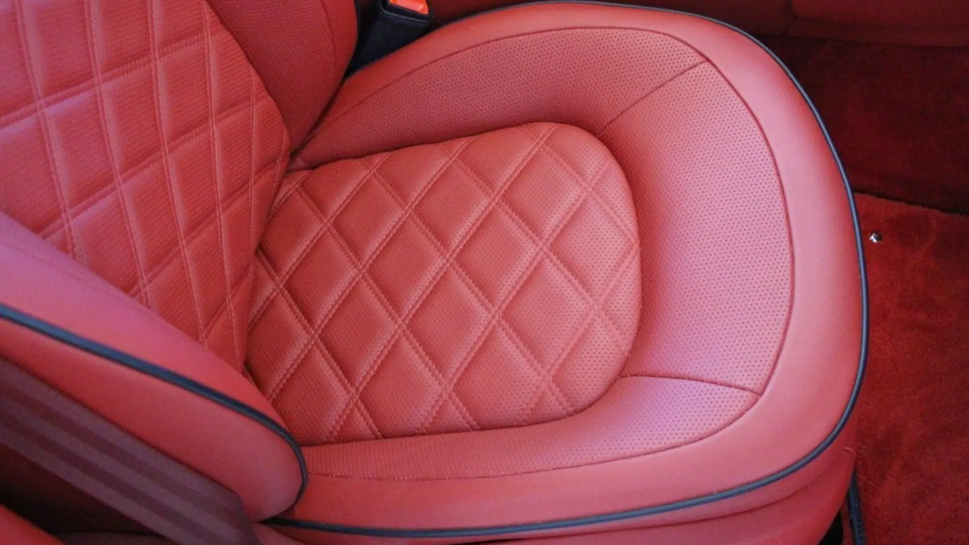 Bentley Mulsanne — photo 33