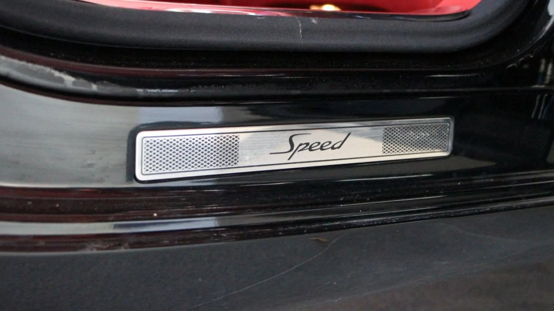 Bentley Mulsanne — photo 36