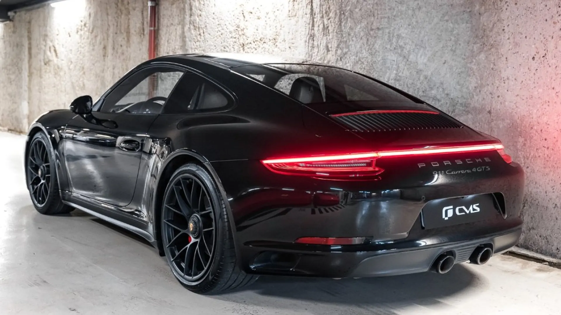 Porsche 911 — photo 11