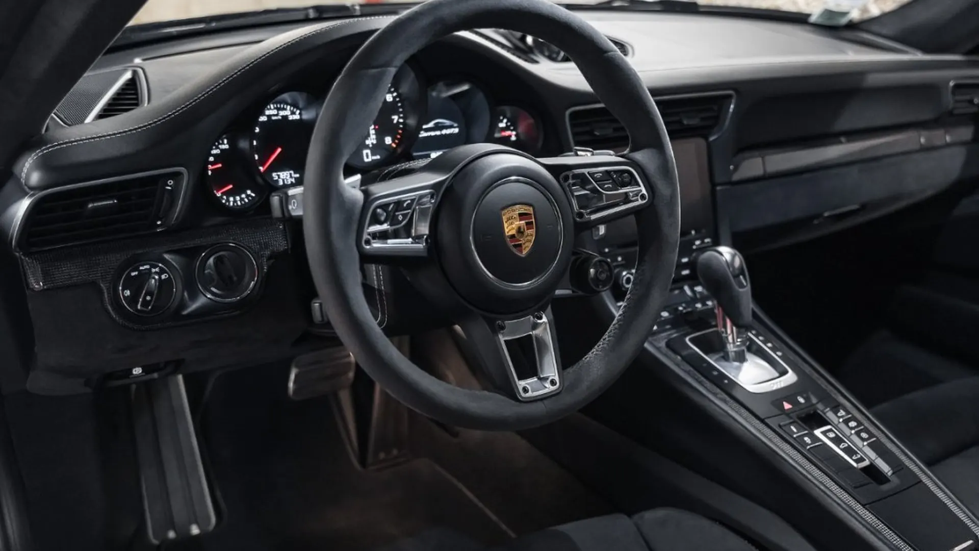 Porsche 911 — photo 22