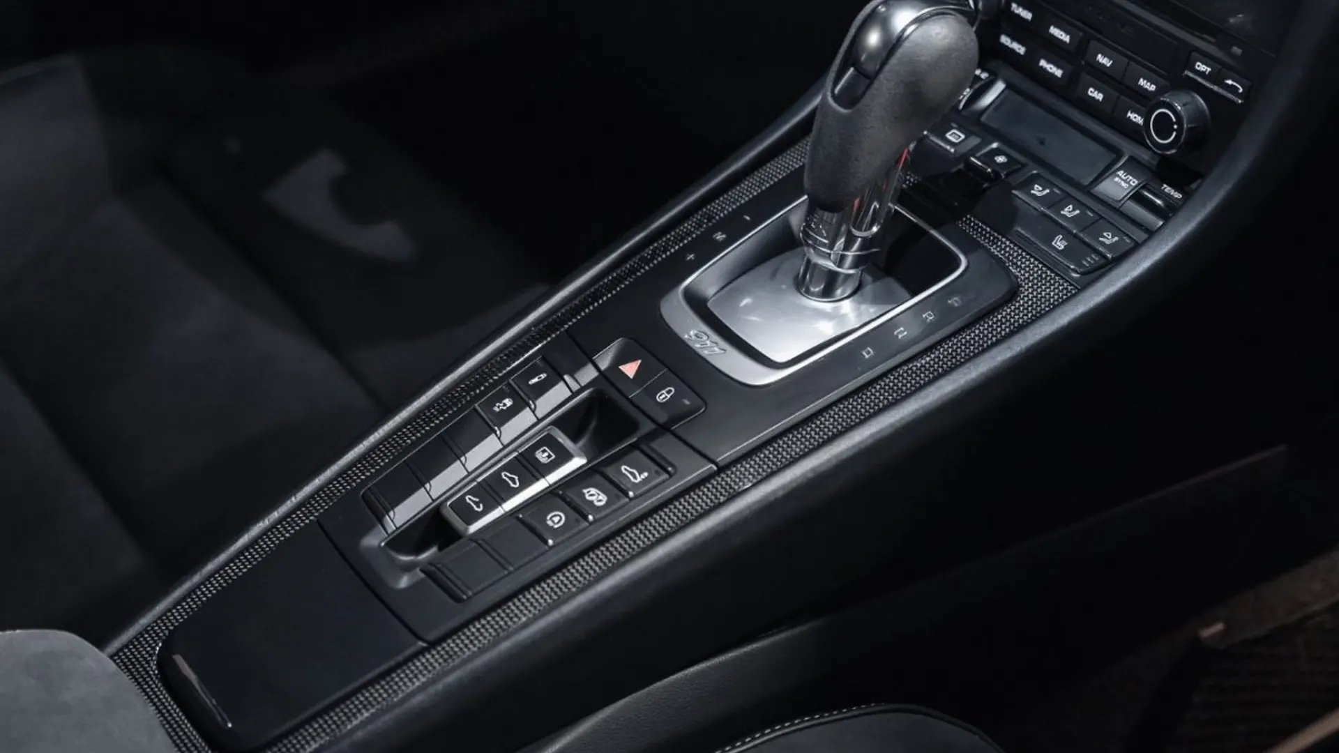 Porsche 911 — photo 30