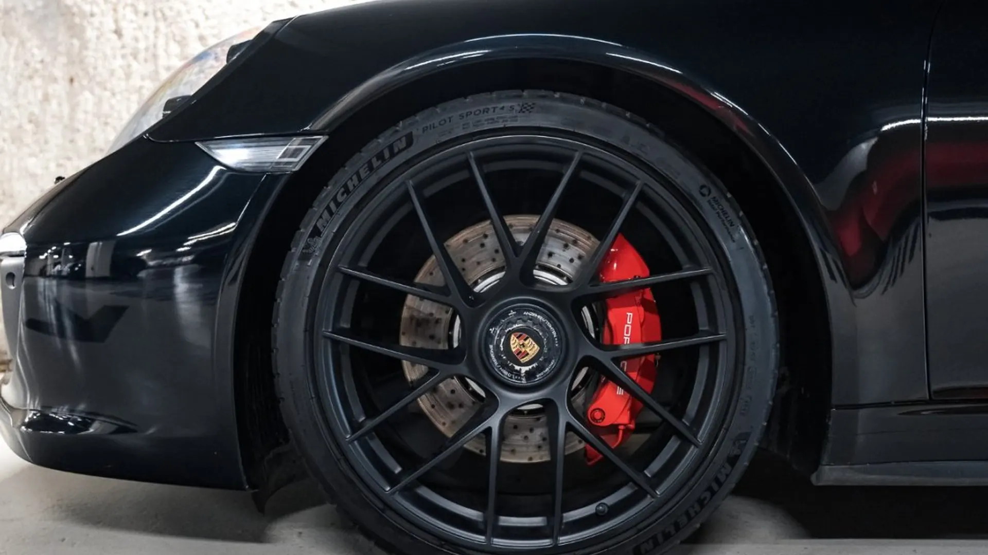 Porsche 911 — photo 8
