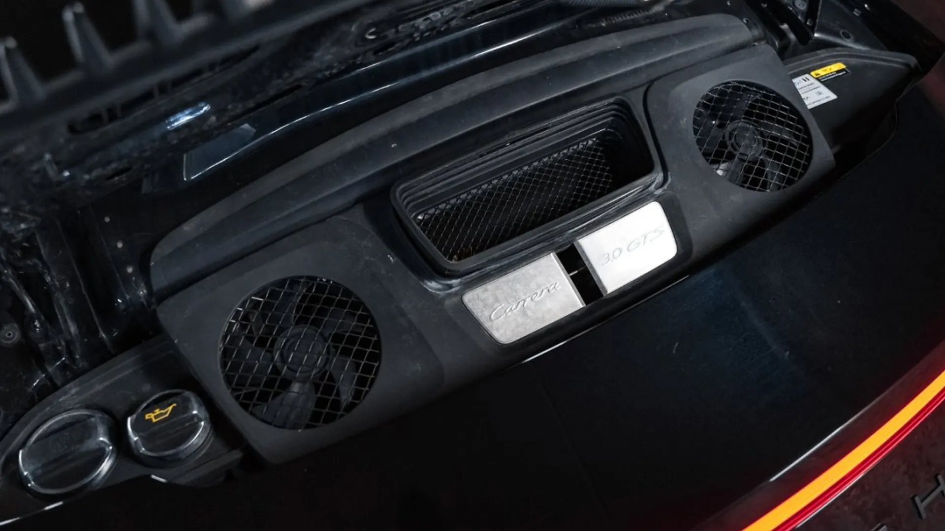 Porsche 911 — photo 14