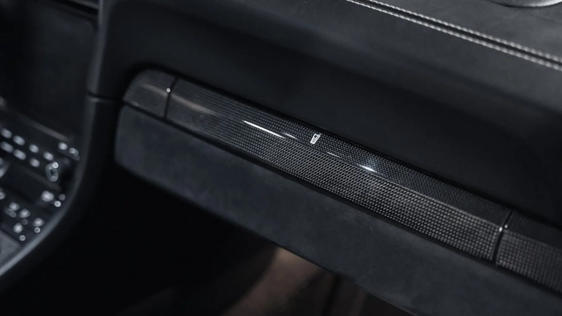 Porsche 911 — photo 36