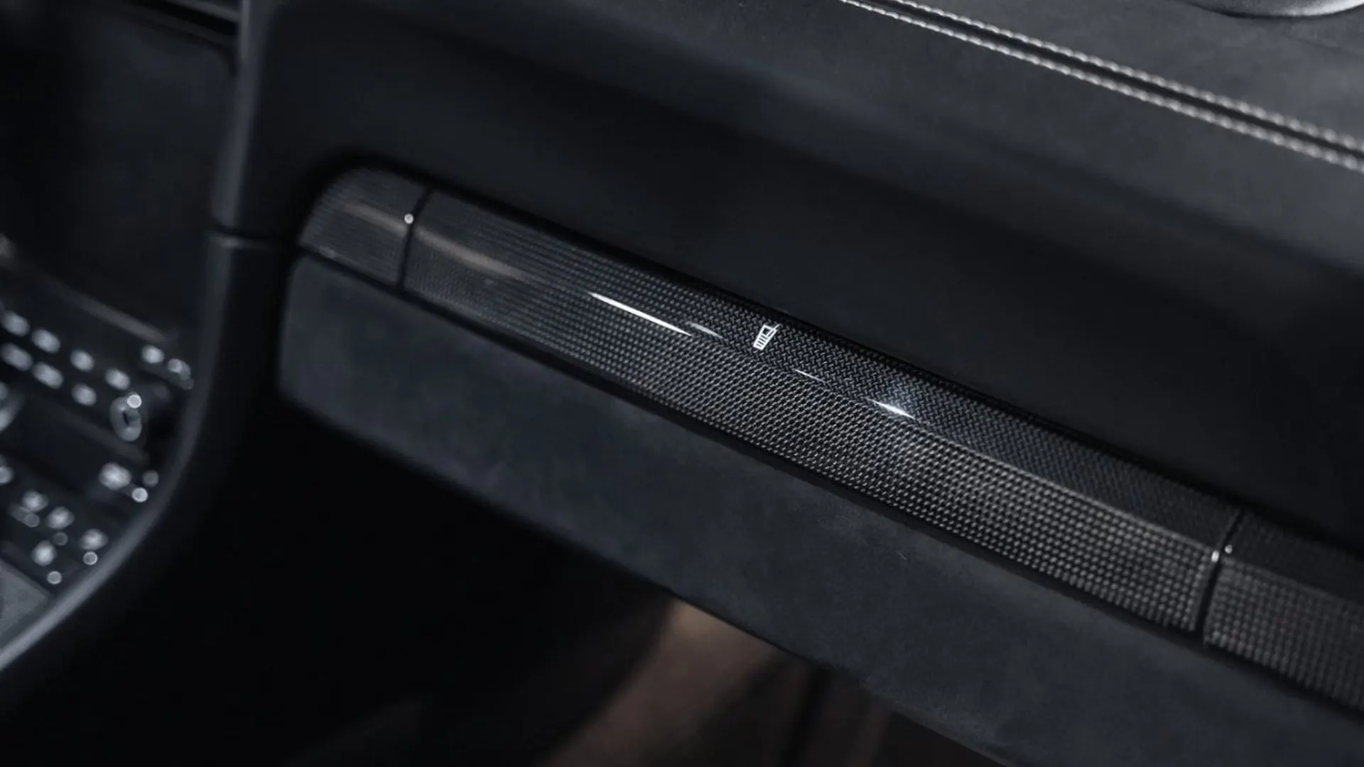 Porsche 911 — photo 39