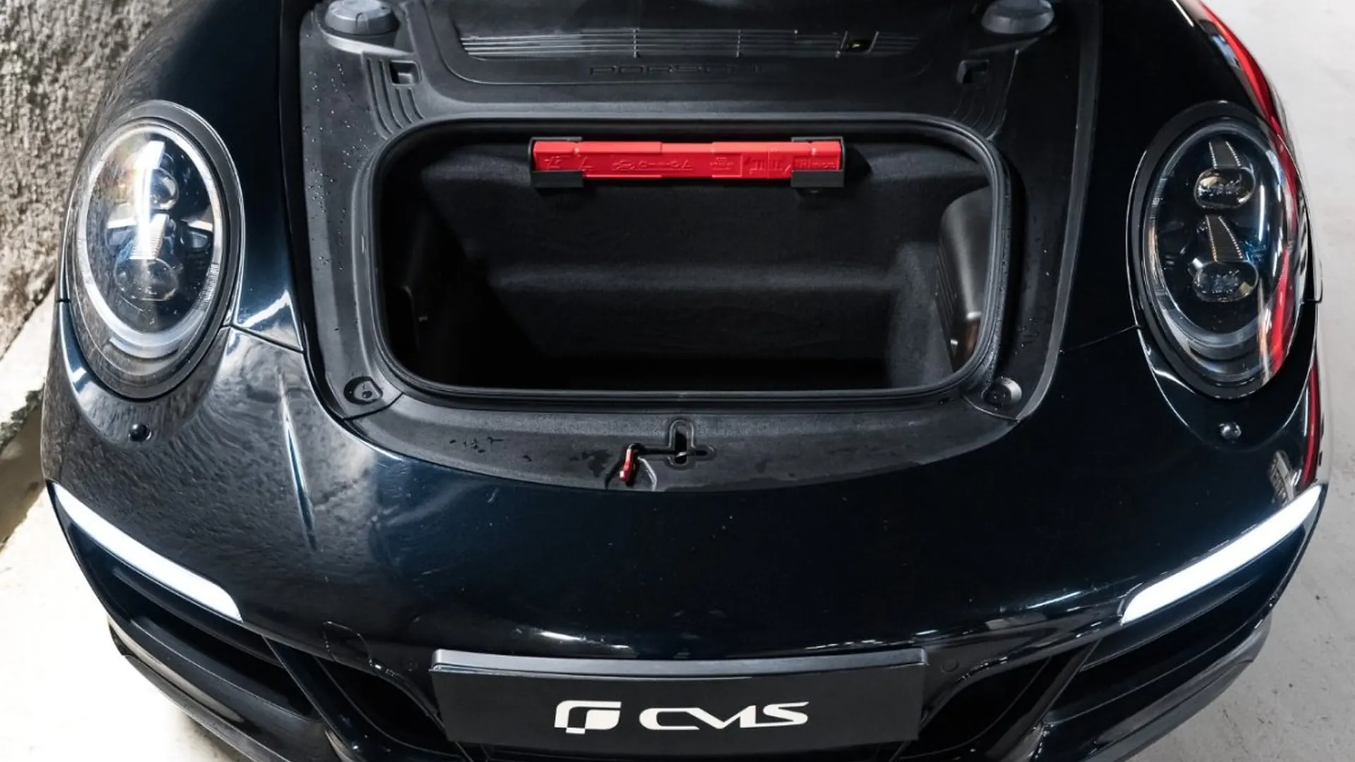 Porsche 911 — photo 38