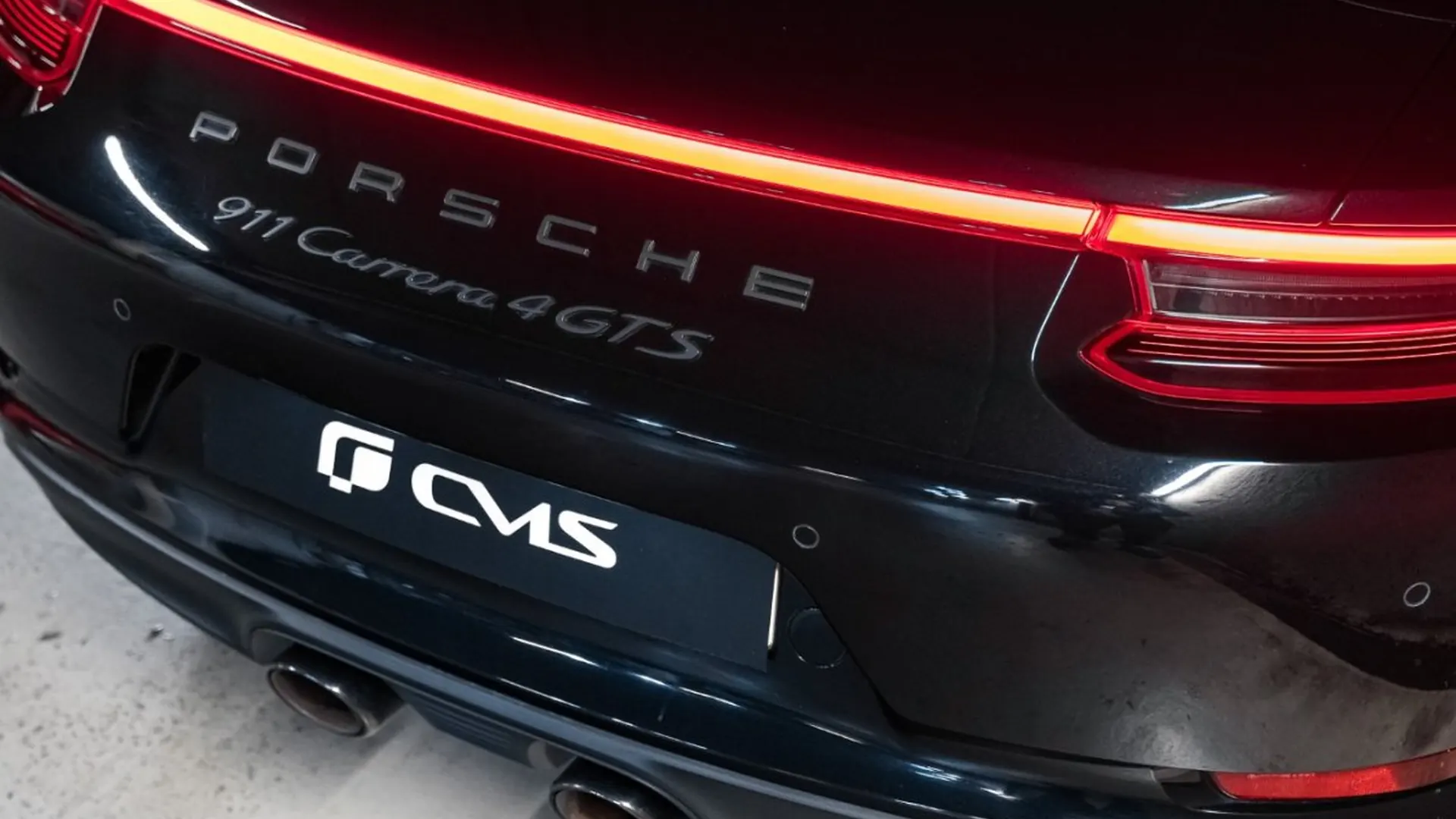 Porsche 911 — photo 13