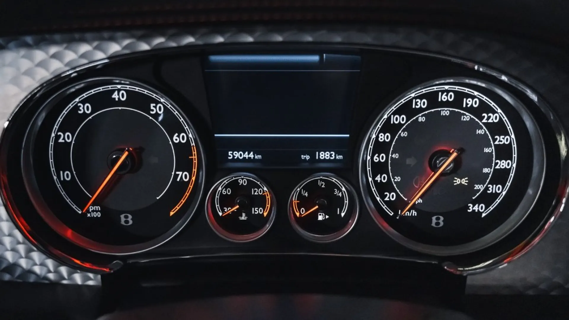Bentley Continental — photo 29
