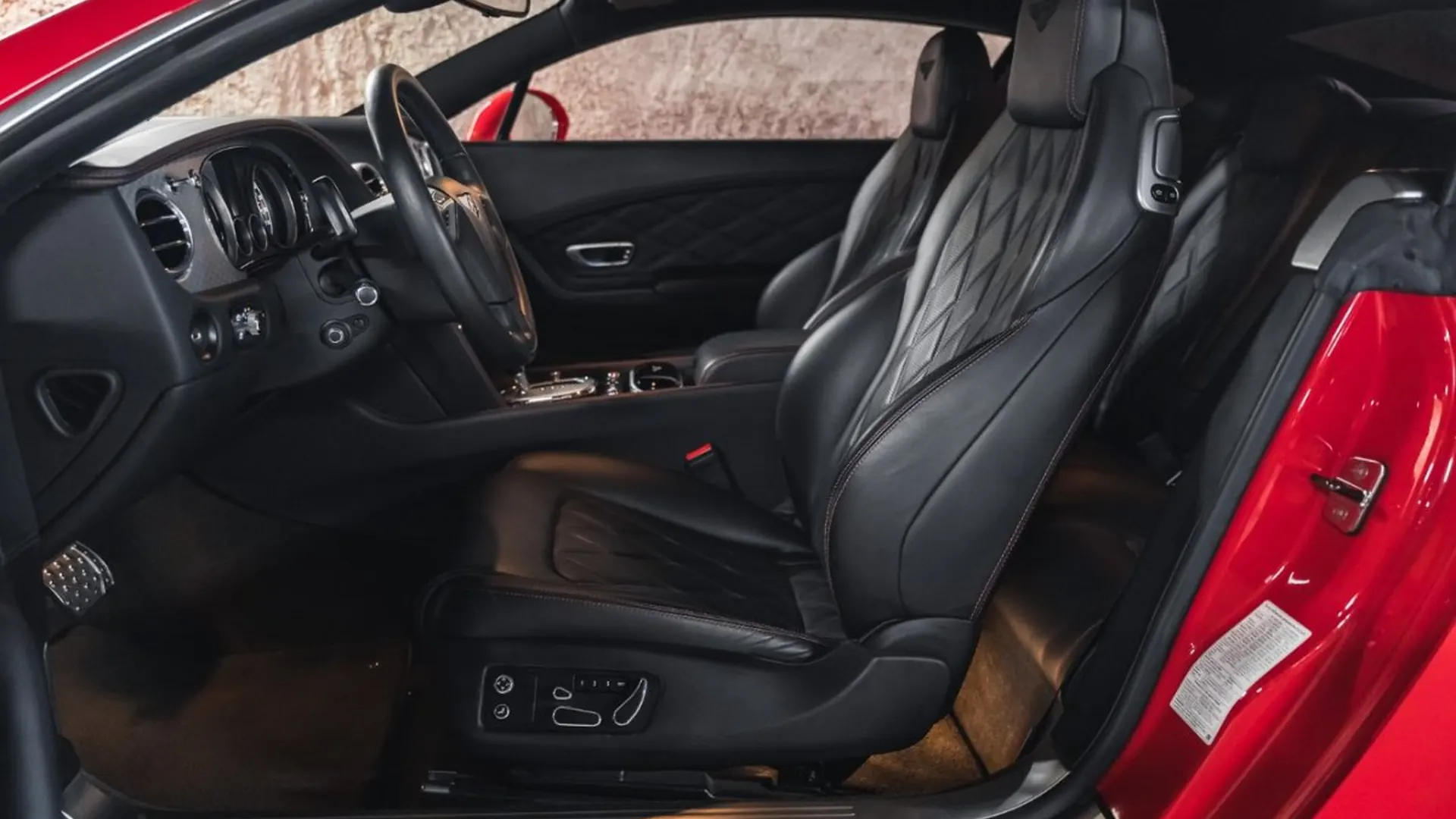 Bentley Continental — photo 25