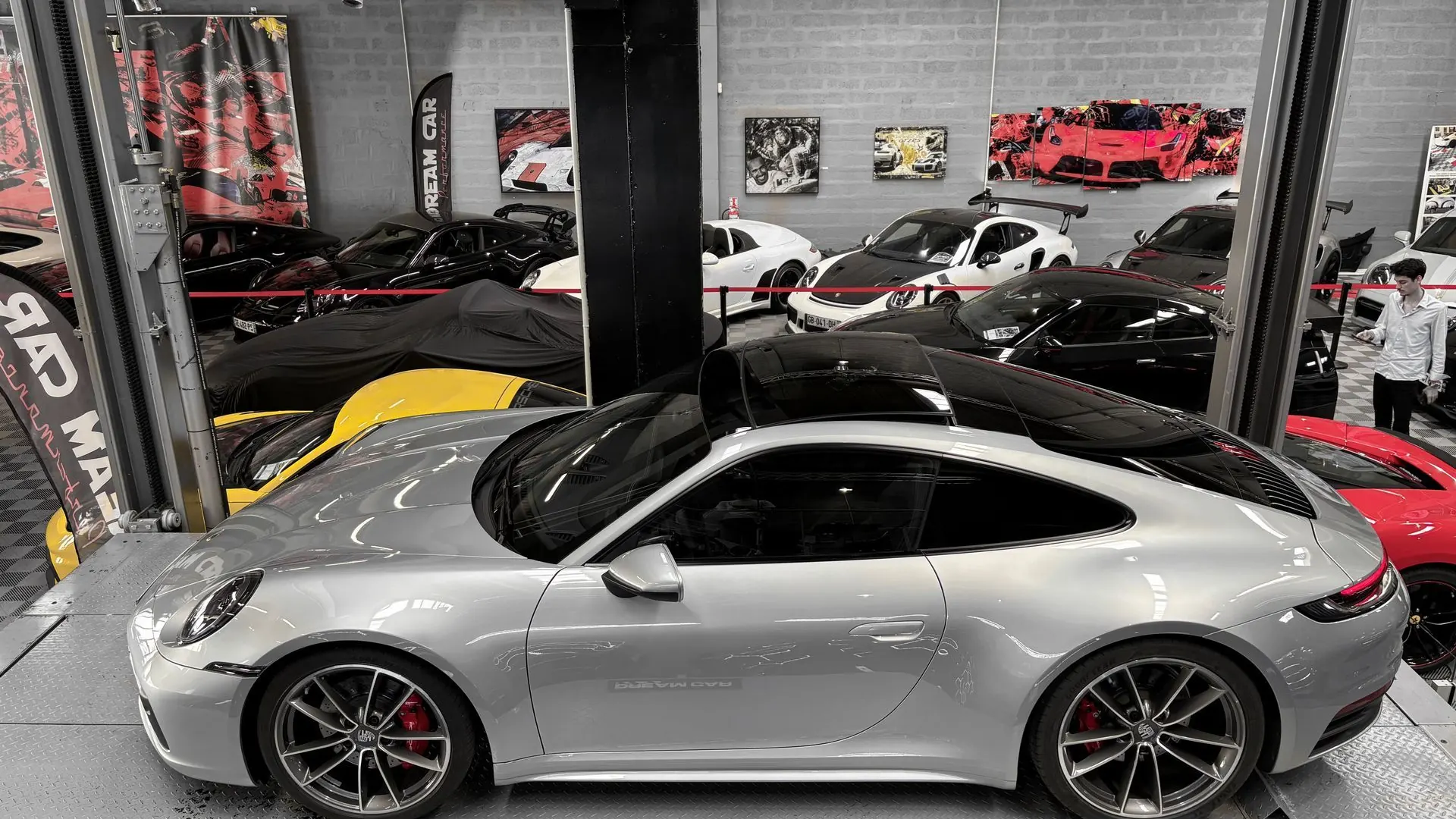Porsche 992 — photo 2