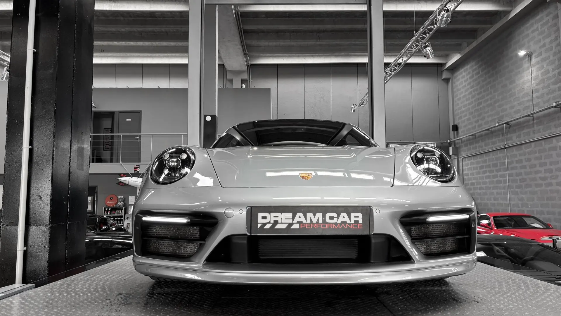 Porsche 992 — photo 5