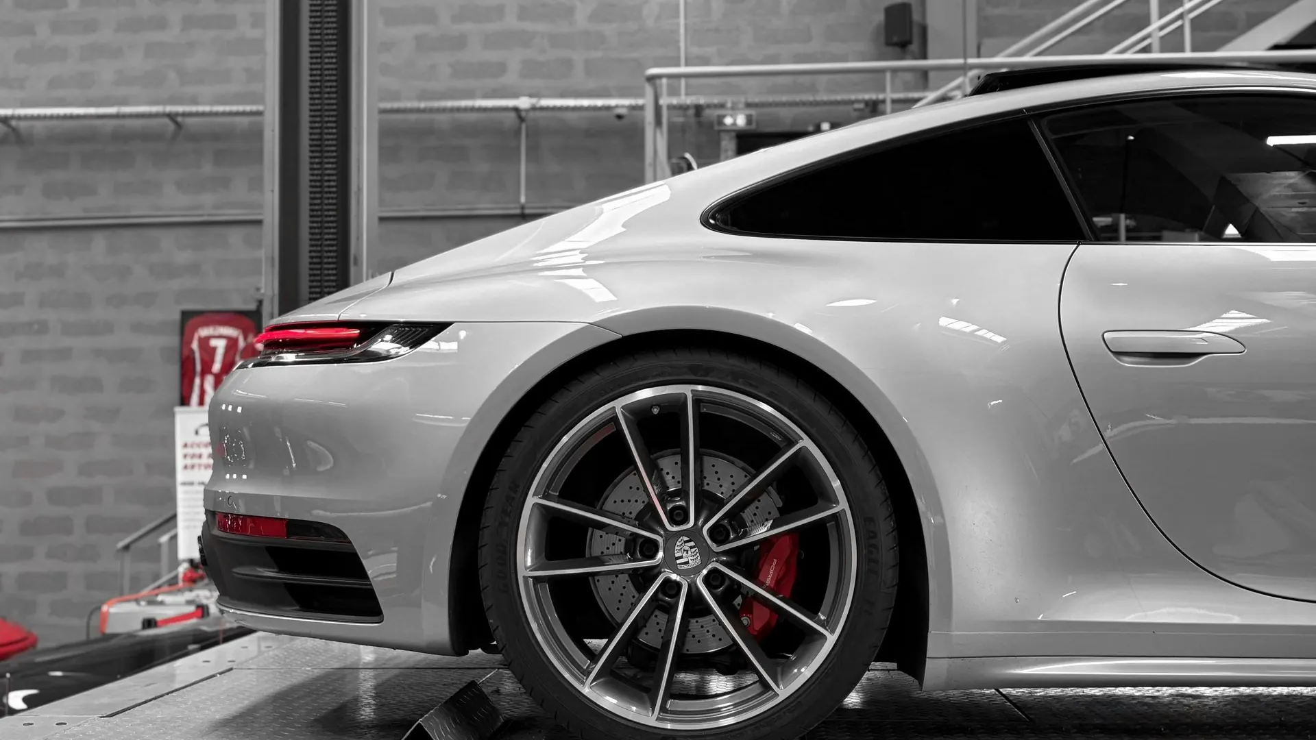 Porsche 992 — photo 12