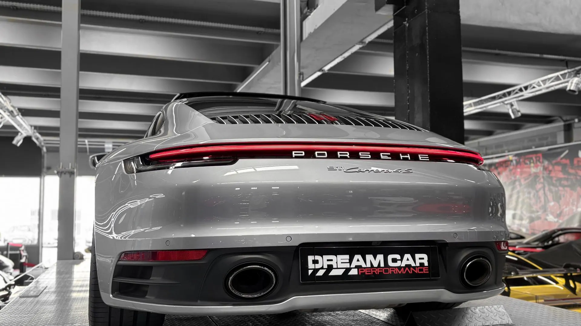 Porsche 992 — photo 10