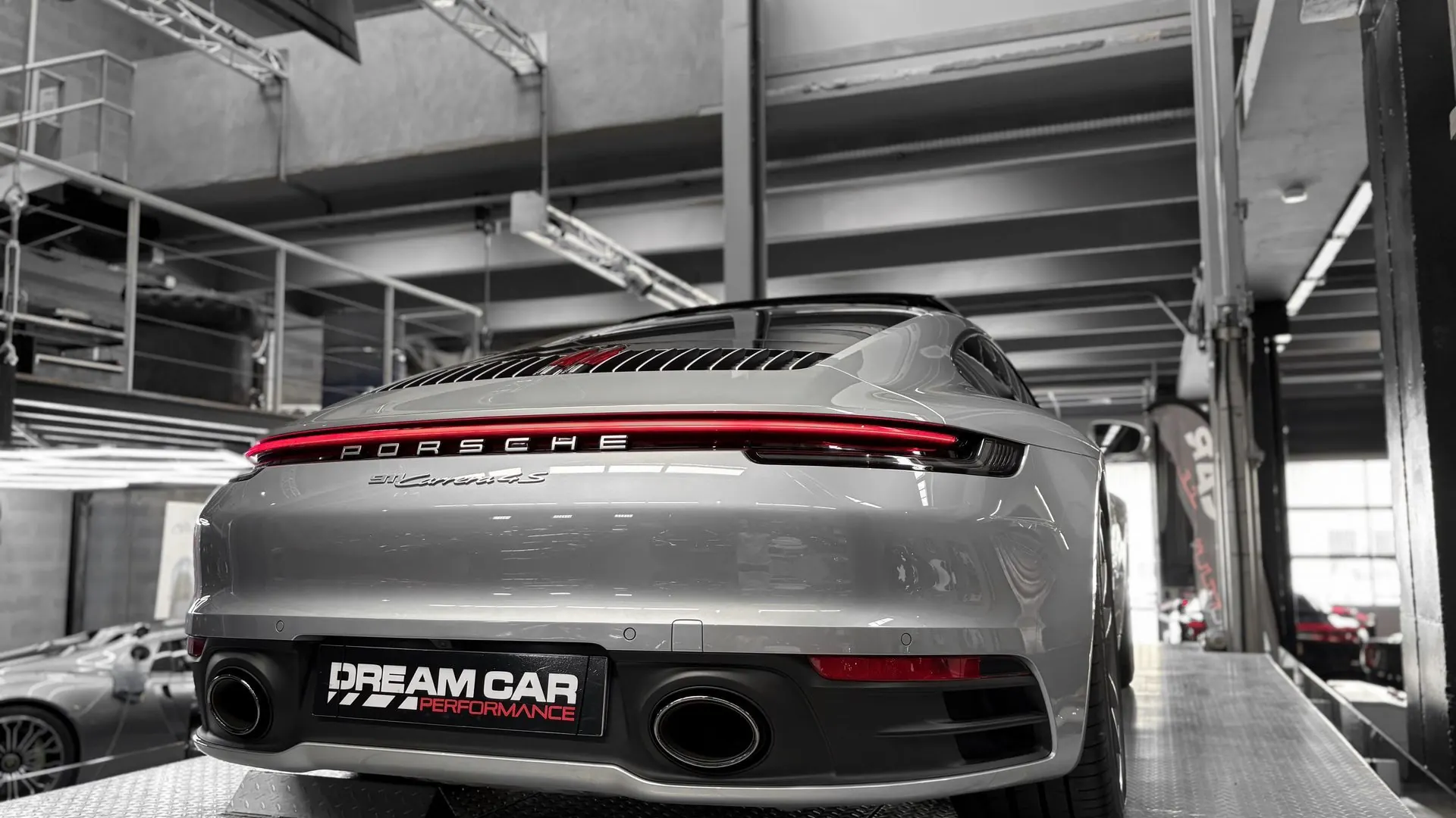 Porsche 992 — photo 8