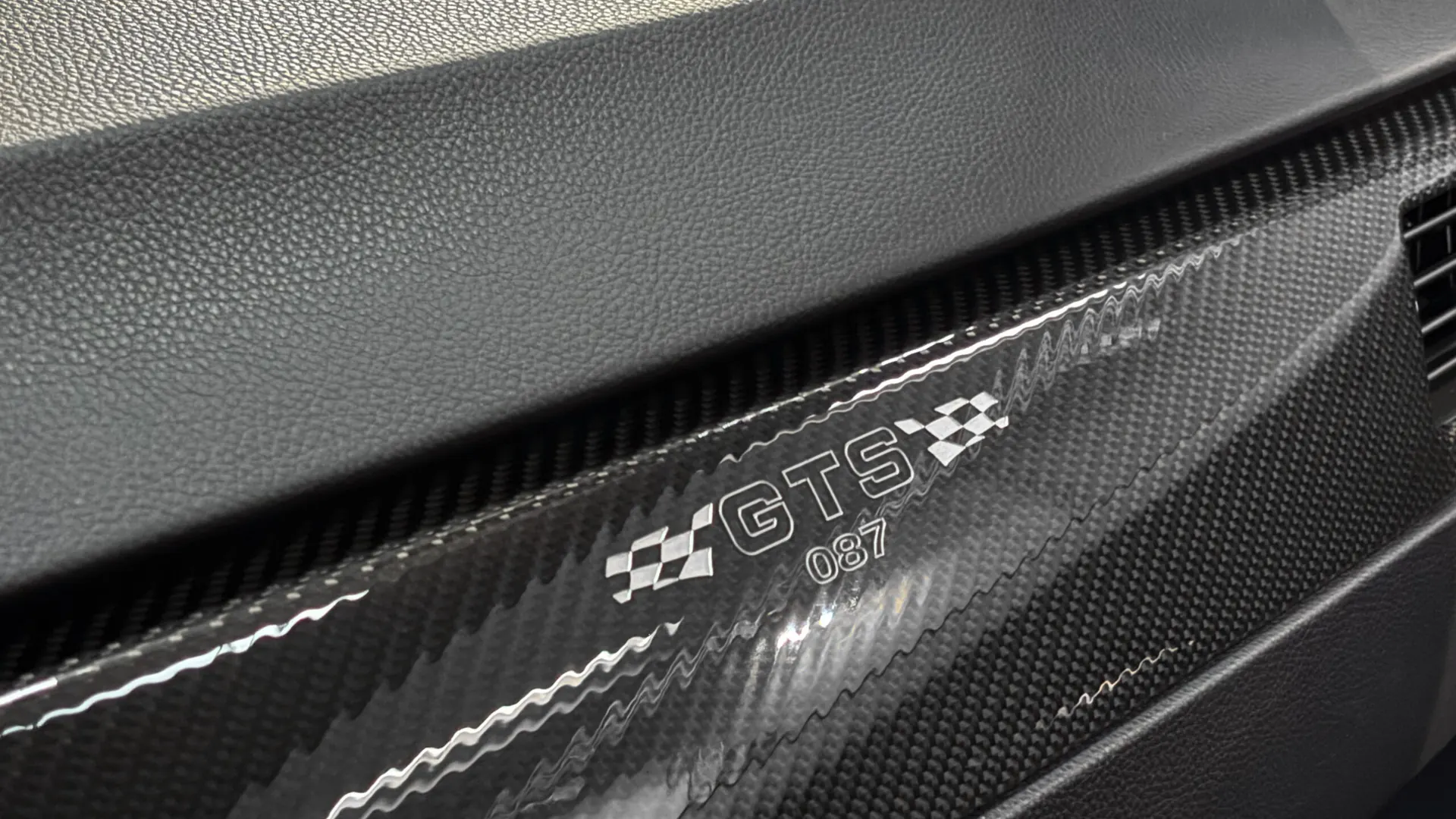 BMW M3 — photo 25