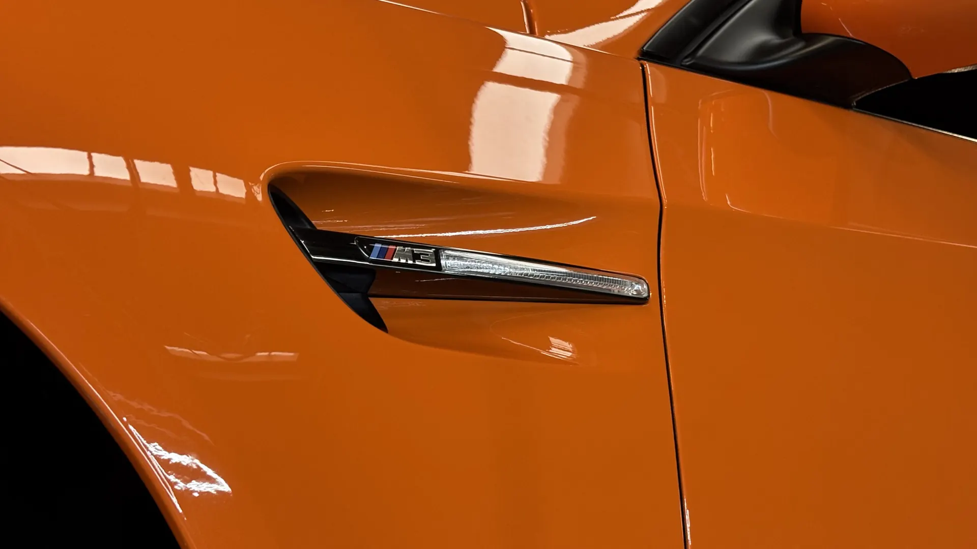 BMW M3 — photo 18