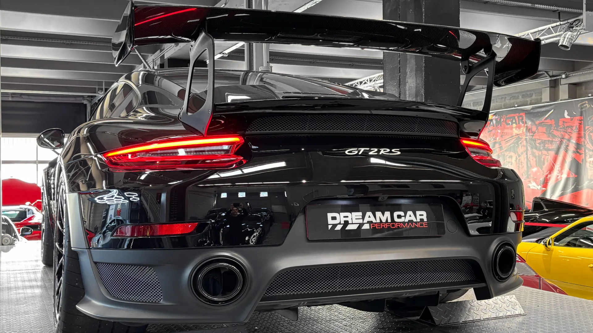 Porsche 991 — photo 20