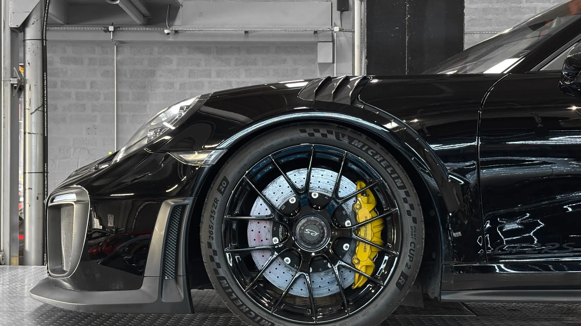 Porsche 991 — photo 22