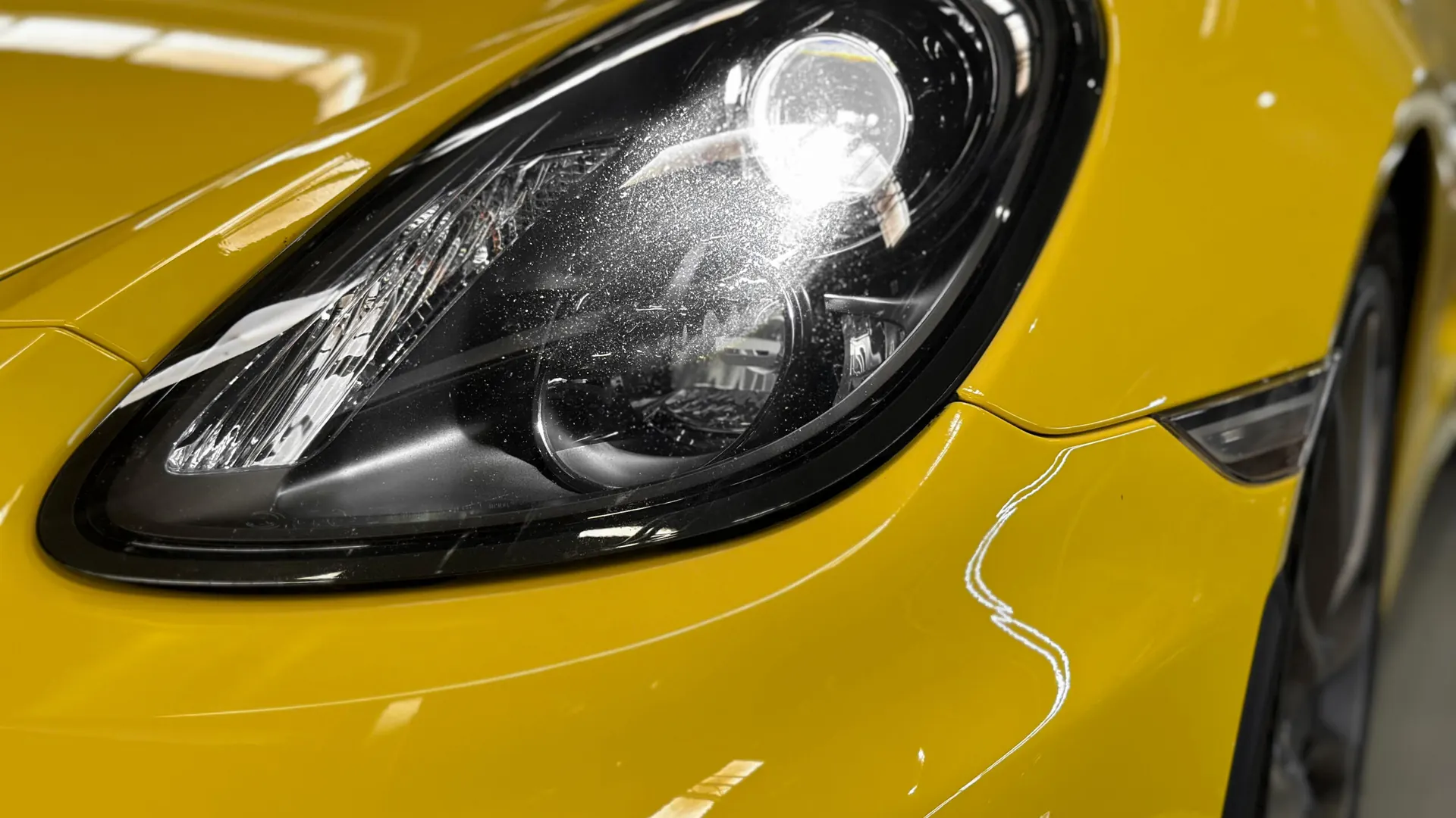 Porsche 981 — photo 13