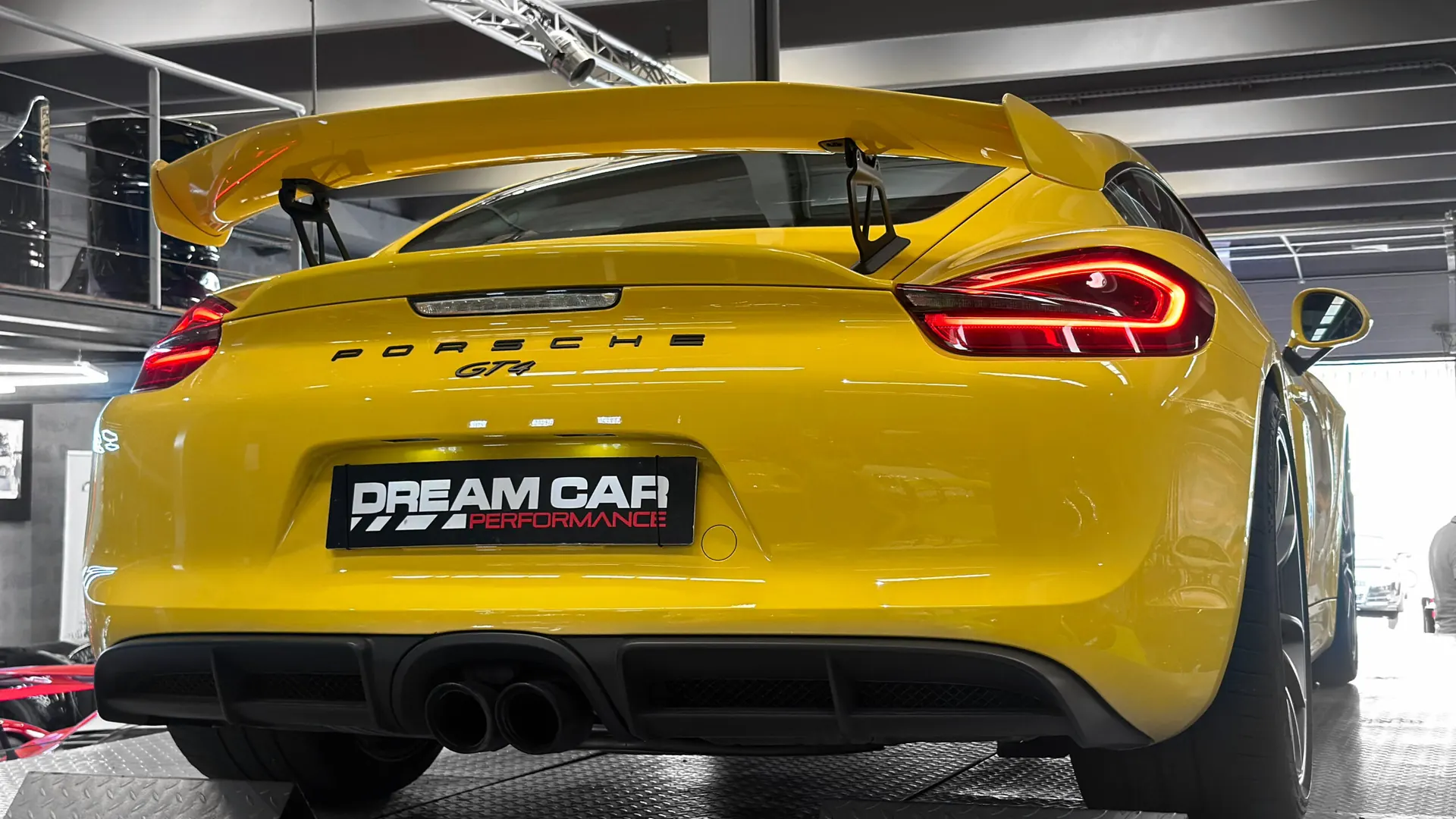 Porsche 981 — photo 11