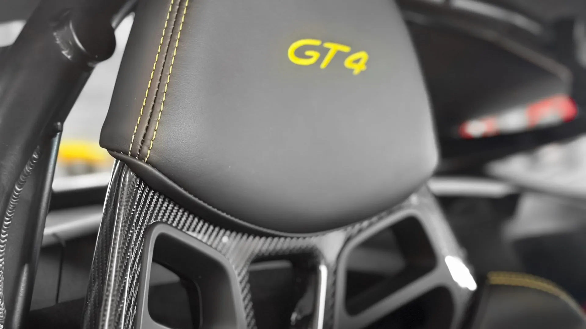 Porsche Cayman — photo 18