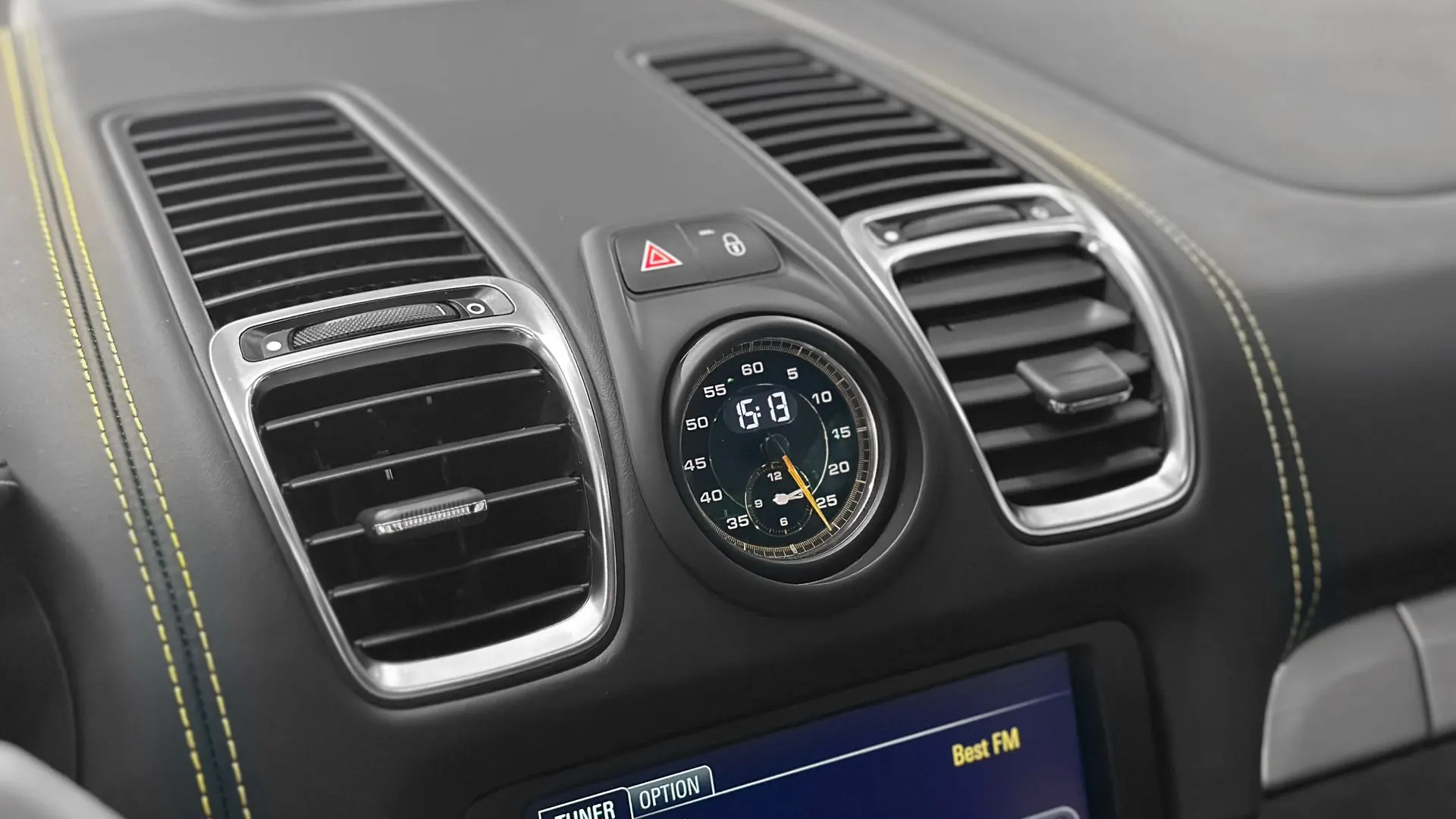 Porsche Cayman — photo 16