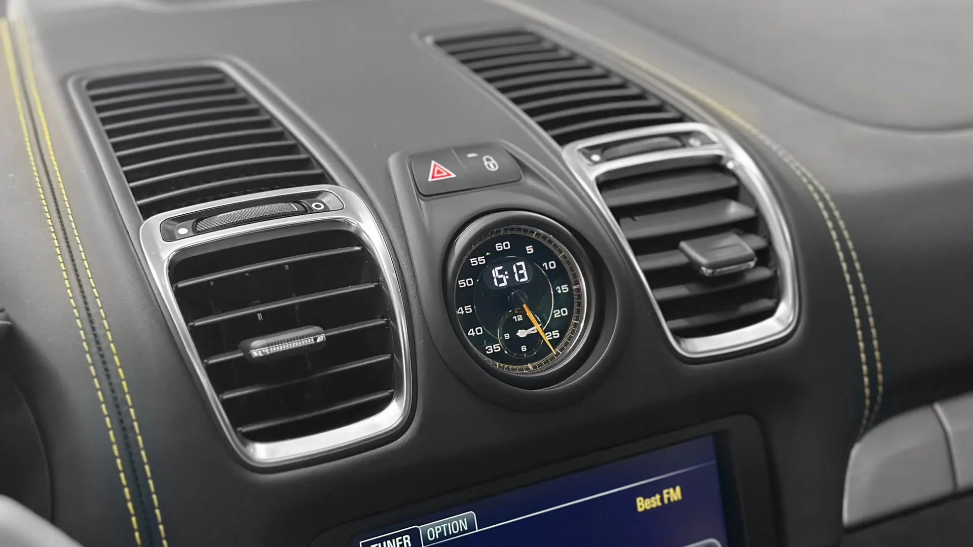 Porsche 981 — photo 36