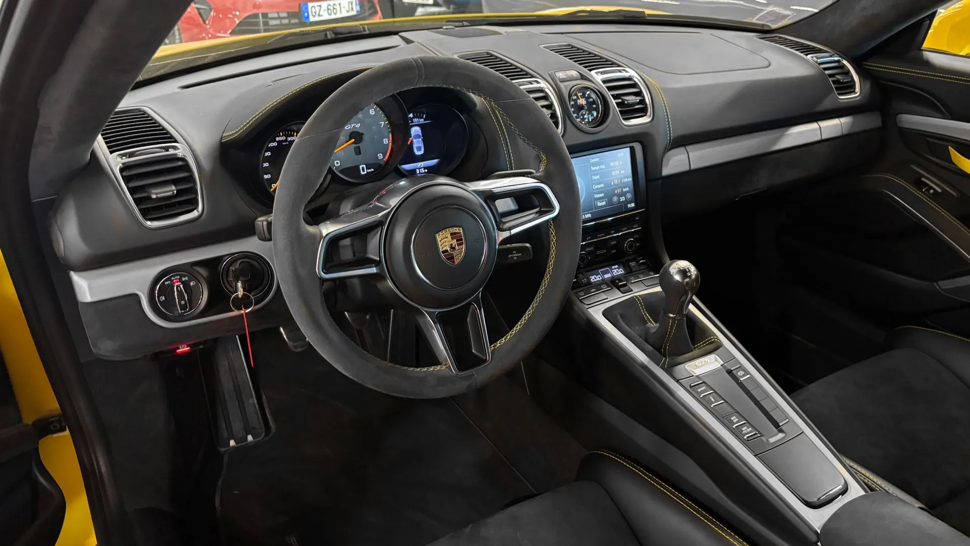 Porsche Cayman — photo 11