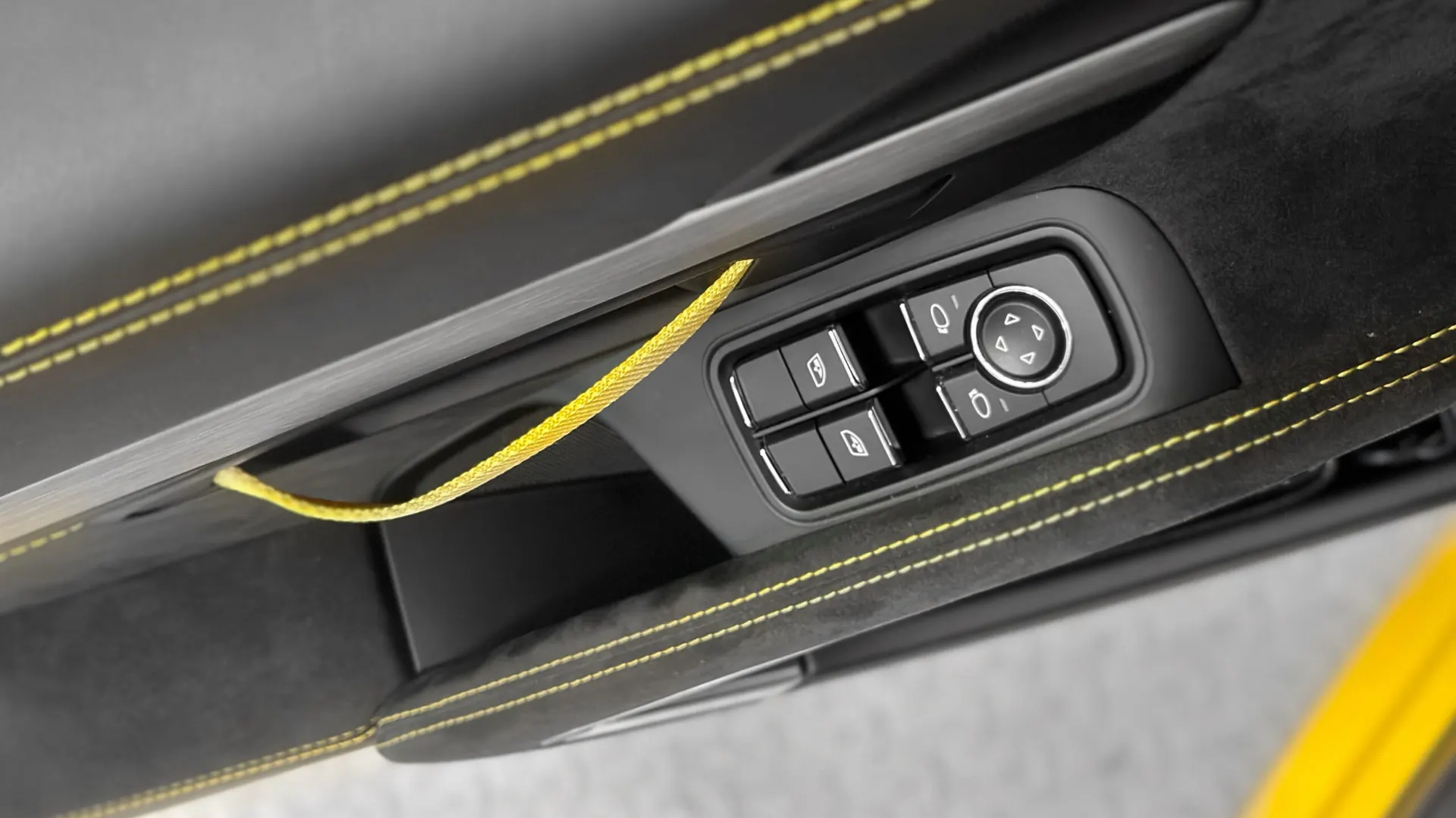 Porsche 981 — photo 25