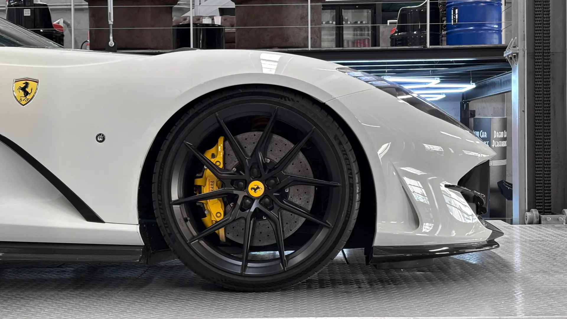 Ferrari 812 — photo 14
