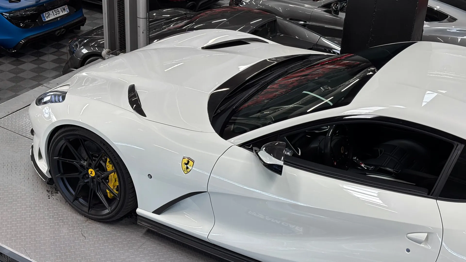 Ferrari 812 — photo 4